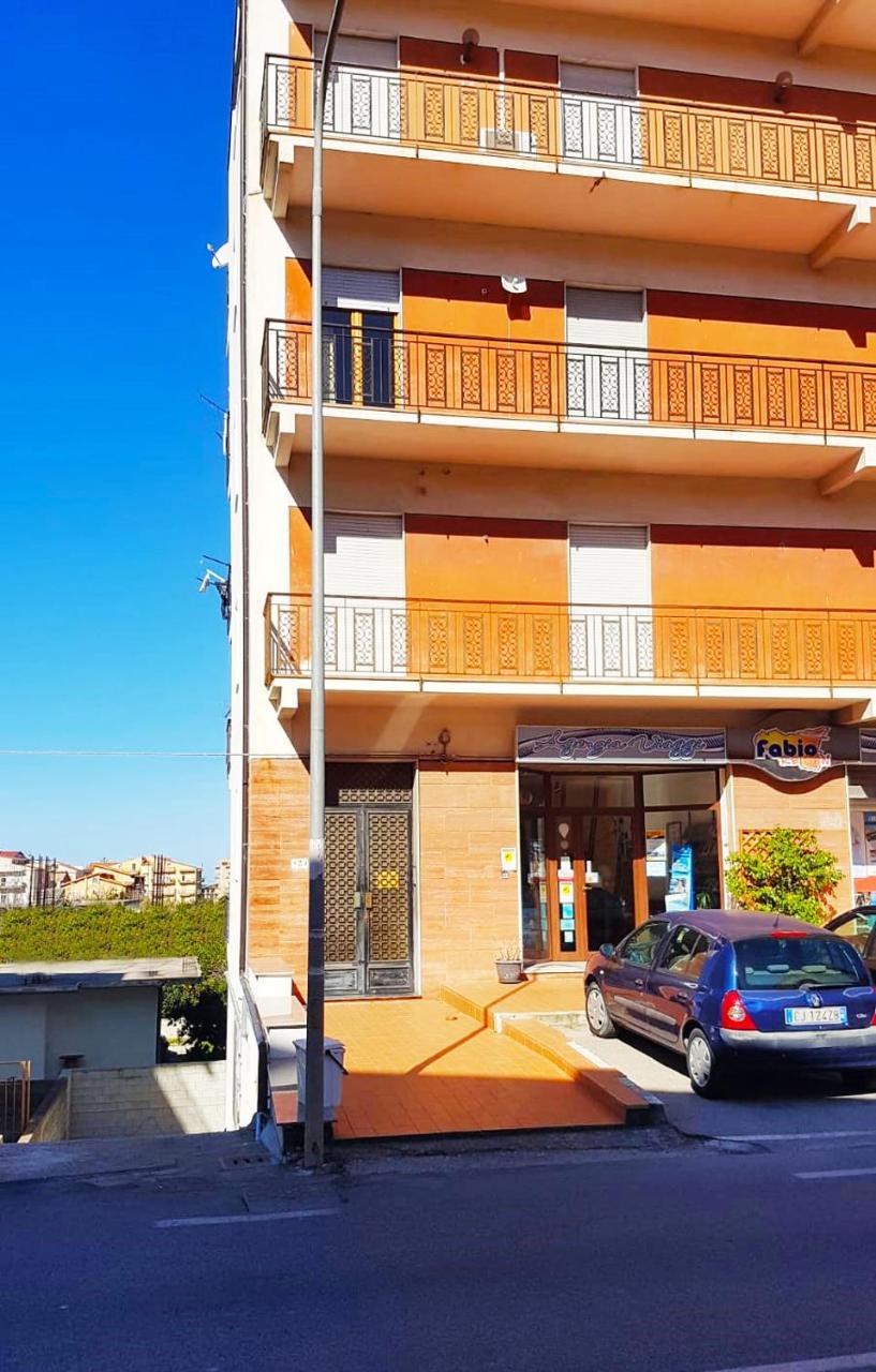 Casa Gentile Caruso Bed and Breakfast Torrenova  Eksteriør billede